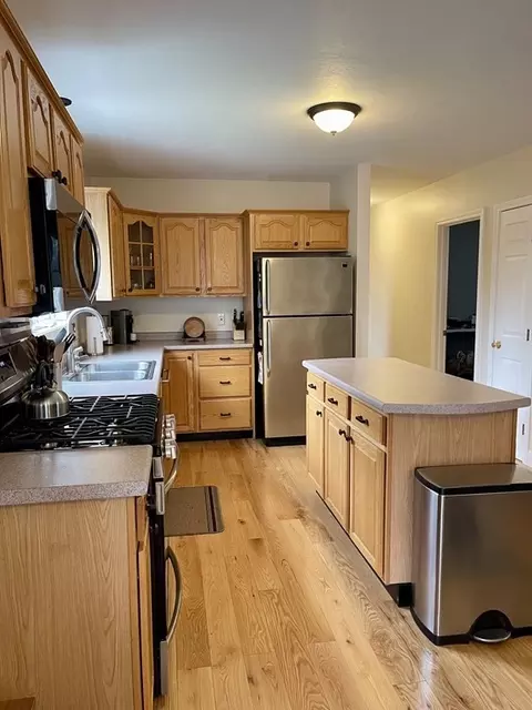43 School Brook Rd, Fall River, MA 02720 photo 3