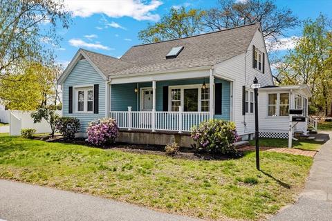 48 King Hill Rd, Braintree, MA 02184