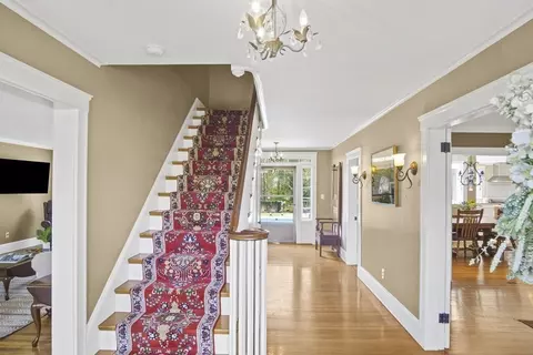94 Prospect St, Reading, MA 01867 photo 5