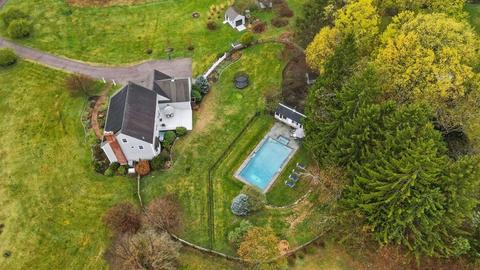 12 Everett St, Sherborn, MA 01770 photo 3