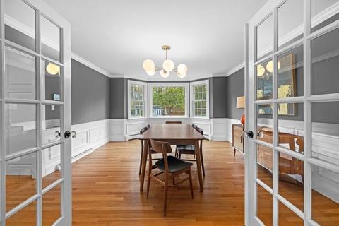 12 Everett St, Sherborn, MA 01770 photo 8