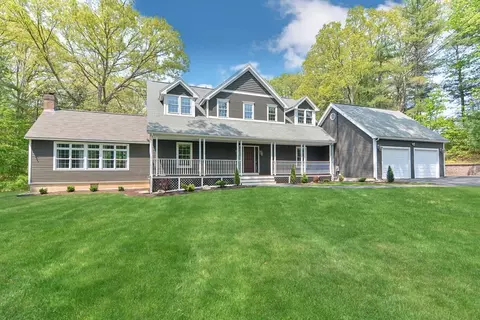 626 Pleasant St, Franklin, MA 02038