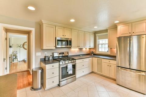 243 Beverly Rd, Worcester, MA 01605 photo 24