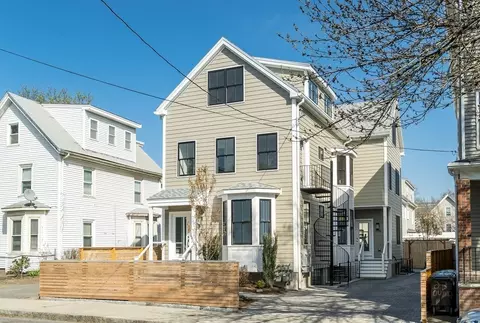 25 Quincy St #2, Somerville, MA 02143