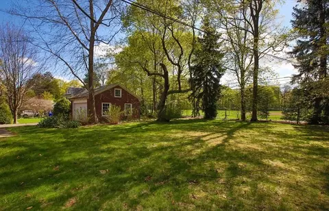 260 Dean Rd, Brookline, MA 02445 photo 14