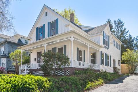 21 Elm St, Webster, MA 01570 photo 2