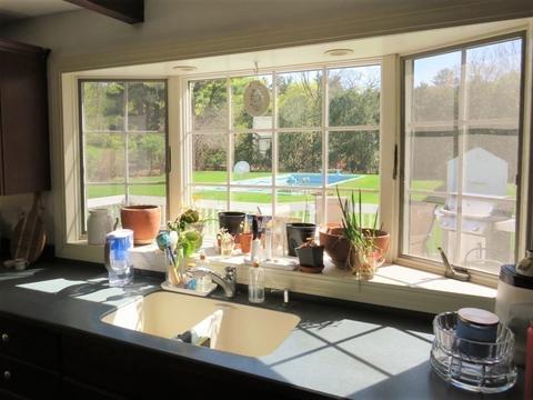 401 East St #2, Walpole, MA 02081