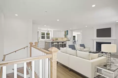 22 Shelton Rd, Swampscott, MA 01907