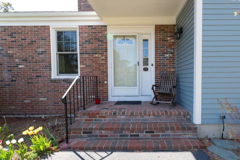 27 Tradewind Dr, Mashpee, MA 02649 photo 5