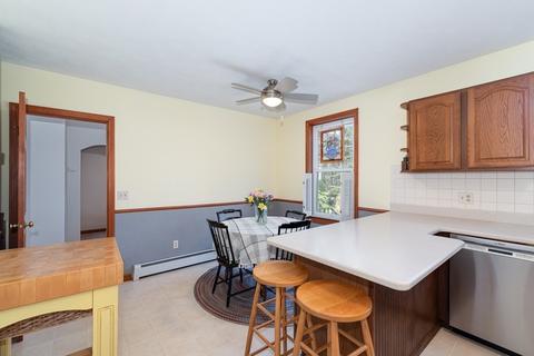 27 Tradewind Dr, Mashpee, MA 02649 photo 8