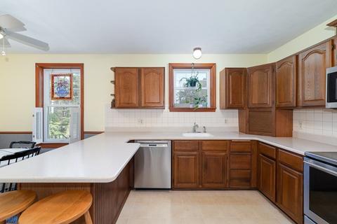 27 Tradewind Dr, Mashpee, MA 02649 photo 9
