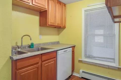 3 Lyman St, Worcester, MA 01603 photo 13