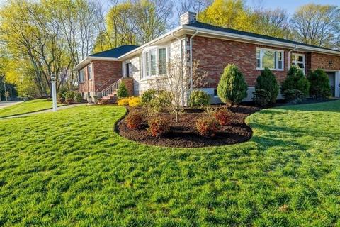 422 Summer Ave, Reading, MA 01867 photo 2