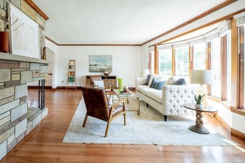 422 Summer Ave, Reading, MA 01867 photo 7