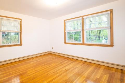 422 Summer Ave, Reading, MA 01867 photo 16