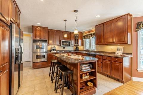 6 Sarah Ln, Maynard, MA 01754 photo 7
