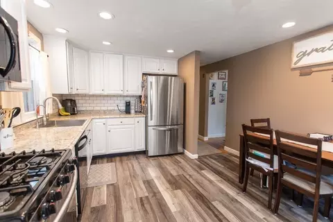 22 Windsor Dr, Wareham, MA 02571 photo 13