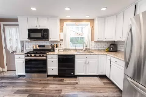 22 Windsor Dr, Wareham, MA 02571 photo 10