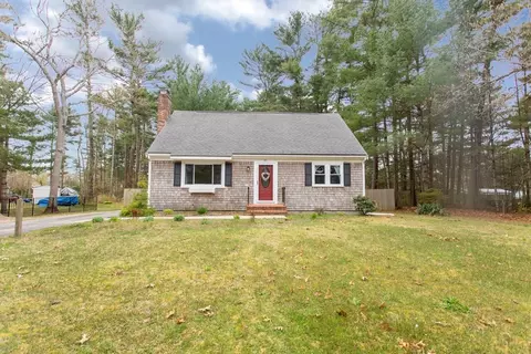 22 Windsor Dr, Wareham, MA 02571 photo 1