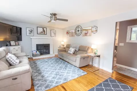 22 Windsor Dr, Wareham, MA 02571 photo 8