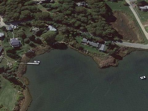 232 Lagoon Pond Rd, Tisbury, MA 02568