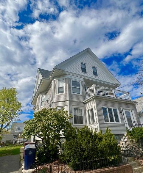 14 Stuart St, Everett, MA 02149 photo 1