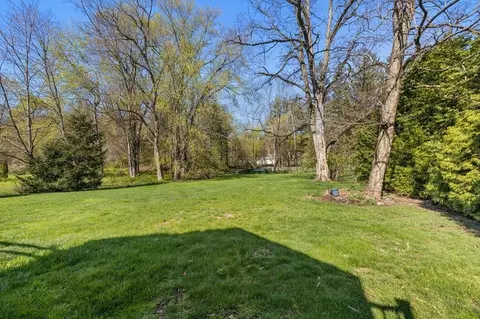 131 Ely Ave, West Springfield, MA 01089 photo 31