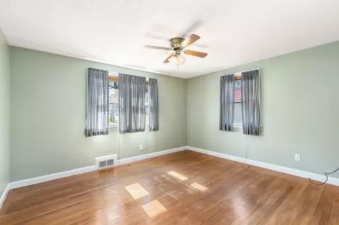 131 Ely Ave, West Springfield, MA 01089 photo 21