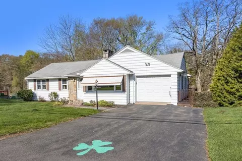 131 Ely Ave, West Springfield, MA 01089 photo 3