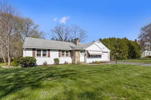 131 Ely Ave, West Springfield, MA 01089 photo 1
