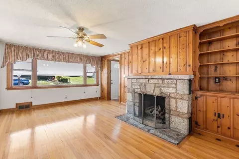 131 Ely Ave, West Springfield, MA 01089 photo 14
