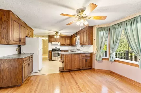131 Ely Ave, West Springfield, MA 01089 photo 11