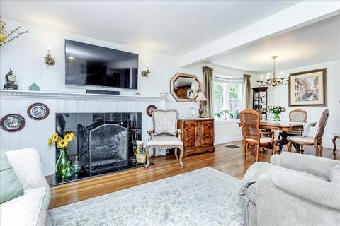 62 Chickering Rd, Dedham, MA 02026 photo 5