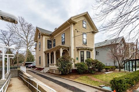 27 Mellen St, Cambridge, MA 02138