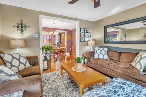 382 El Paso St, Springfield, MA 01104 photo 7