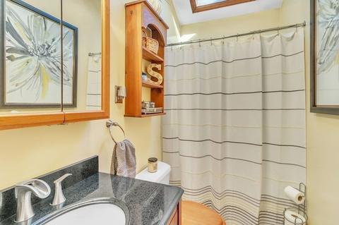 382 El Paso St, Springfield, MA 01104 photo 15