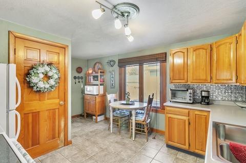 382 El Paso St, Springfield, MA 01104 photo 16