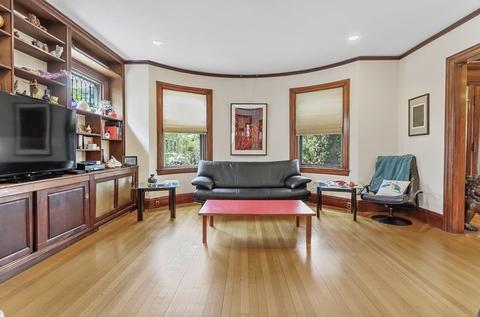 69 Naples Rd, Brookline, MA 02446 photo 8