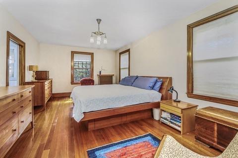 69 Naples Rd, Brookline, MA 02446 photo 17