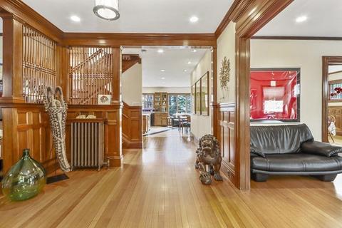 69 Naples Rd, Brookline, MA 02446 photo 4