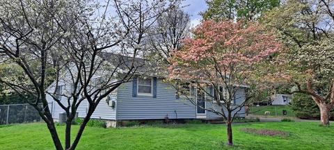 5 Ashby Rd, Bedford, MA 01730
