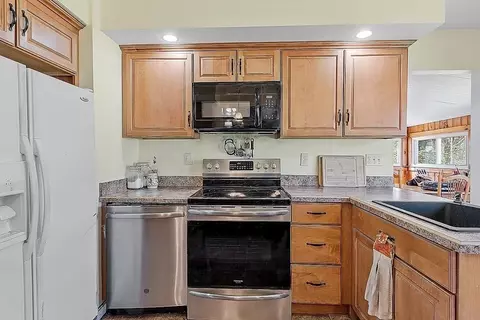 250 Brookside Rd, Orange, MA 01364 photo 17