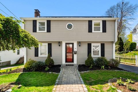 14 Barry St, Quincy, MA 02169