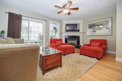 36 Johnson St, Worcester, MA 01604 photo 5