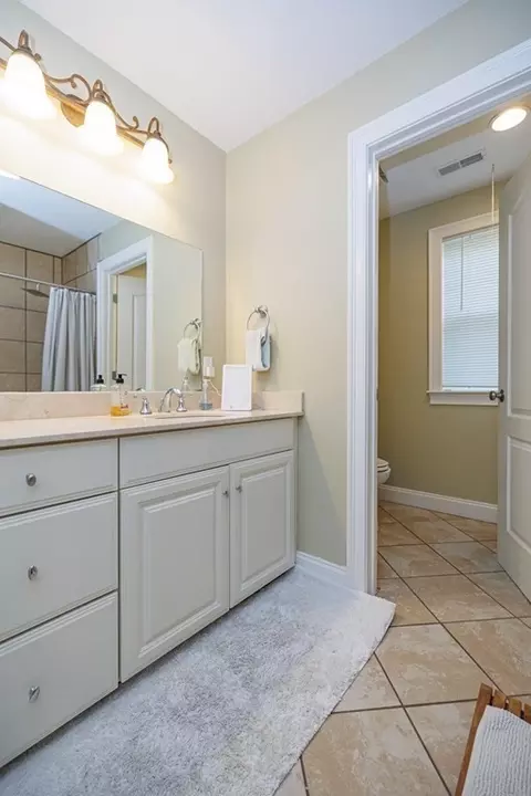 36 Johnson St, Worcester, MA 01604 photo 15
