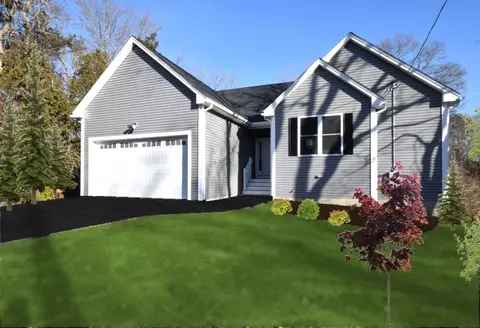 40 Federal St, Blackstone, MA 01504