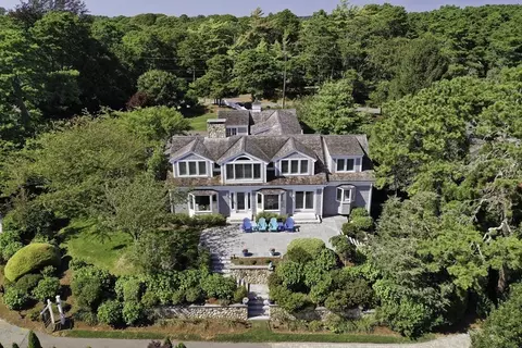 13 Captains Cove Ln, Chatham, MA 02650