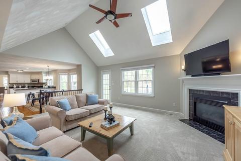 10 Devonshire Pl, Andover, MA 01810 photo 11