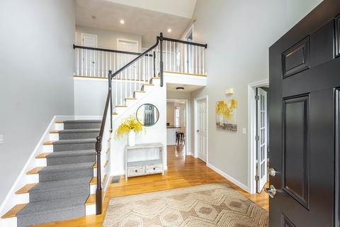 10 Devonshire Pl, Andover, MA 01810 photo 3