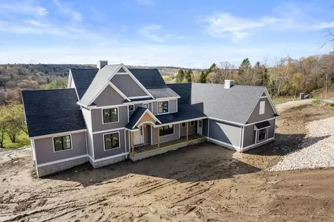 11 Bond Hollow Rd, Sutton, MA 01590 photo 1